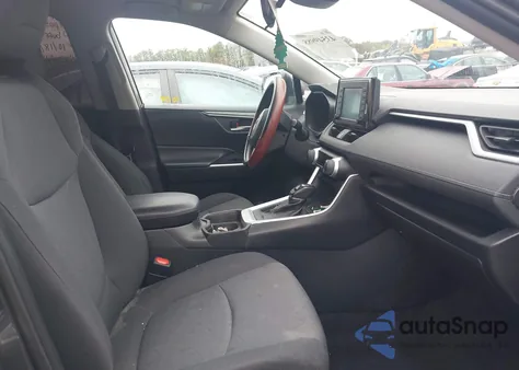 2019 Toyota Rav4 Xle из США, поврежденный, VIN 2T3W1RFV1KC001639